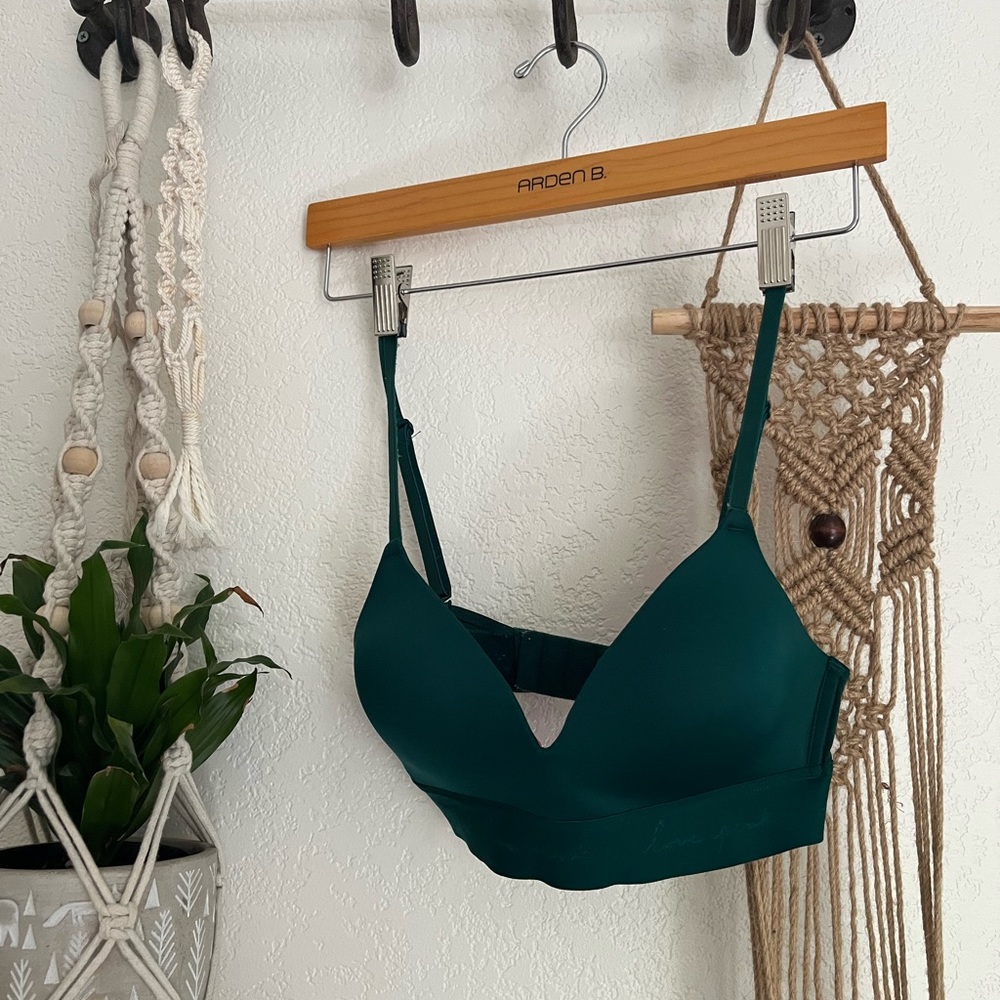 Victoria’s Secret Pink Wear Everywhere Bra